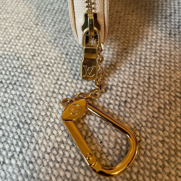 SOLD Authentic Louis Vuitton Cles Damier Azur - Picture 6 of 11